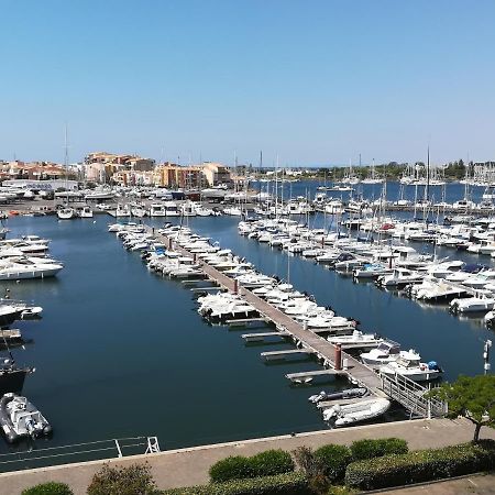 Studio Cabine Vue Port Avec Parking Prive, Piscine, Parc, Boulodrome Agde Exterior foto