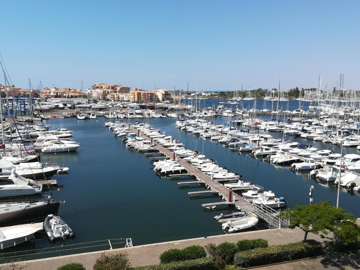 Studio Cabine Vue Port Avec Parking Prive, Piscine, Parc, Boulodrome Agde Exterior foto